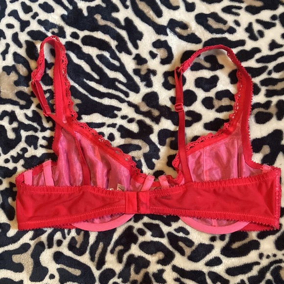 Red Lace Bra with Rhinestone - Picture 3 of 7